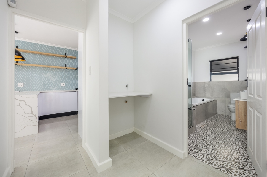 4 Bedroom Property for Sale in Haasendal Western Cape